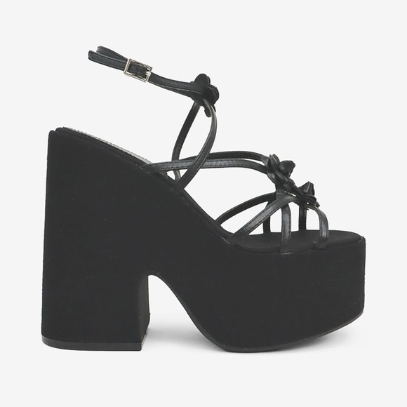 NWT Flower Details Black High Heel Platform Sandals - Picture 6 of 8